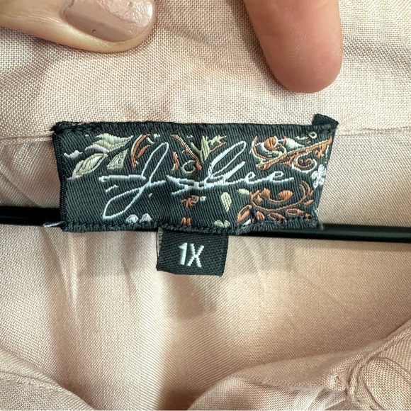 J Gee Women's 1X Pink Popover Blouse Eyelette Boho Rayon Floral Casual High Low - Picture 4 of 11